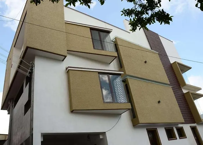 Crescent Homestay